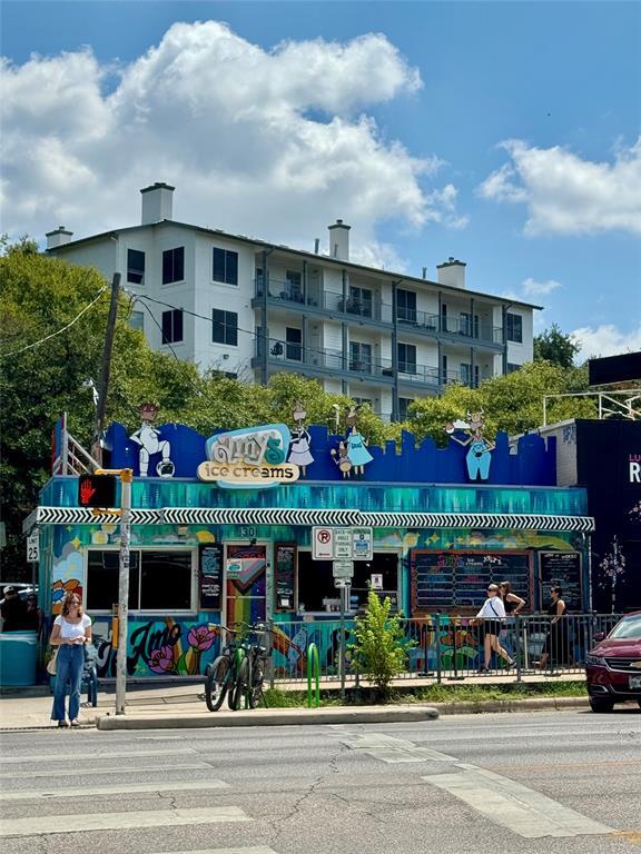 Building Photo - 2020 S Congress Ave