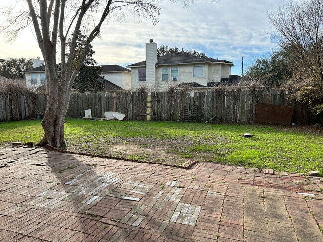 Building Photo - 18315 Willow Moss Dr