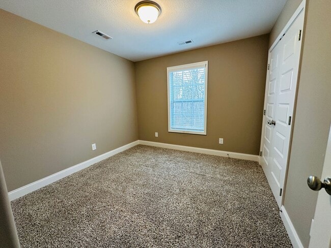 Building Photo - Stunning 2023-Built Home in Powell