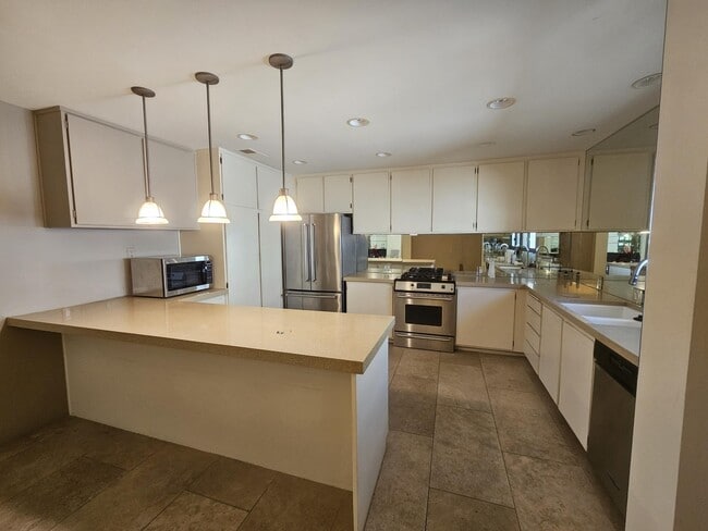 Building Photo - 3447 Andreas Hills Dr