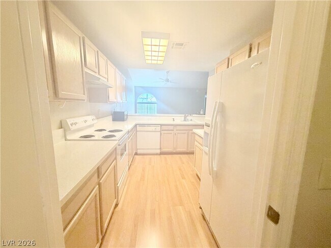 Building Photo - 7061 Roscoe Ave