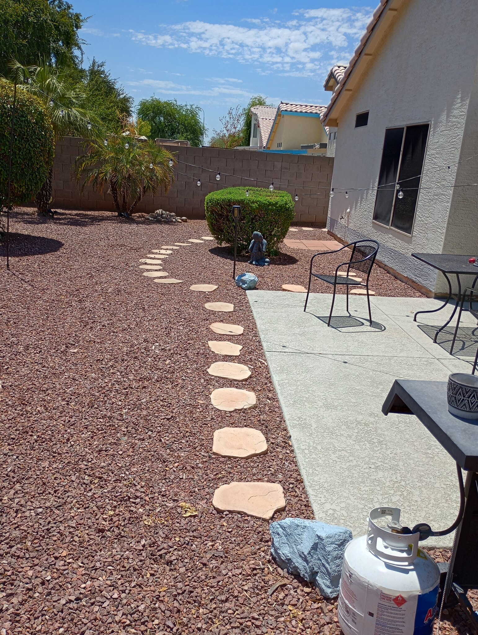 Large rear patio - 1671 N Garrett Dr