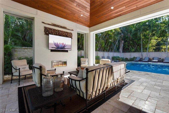 Building Photo - 2250 Crayton Rd