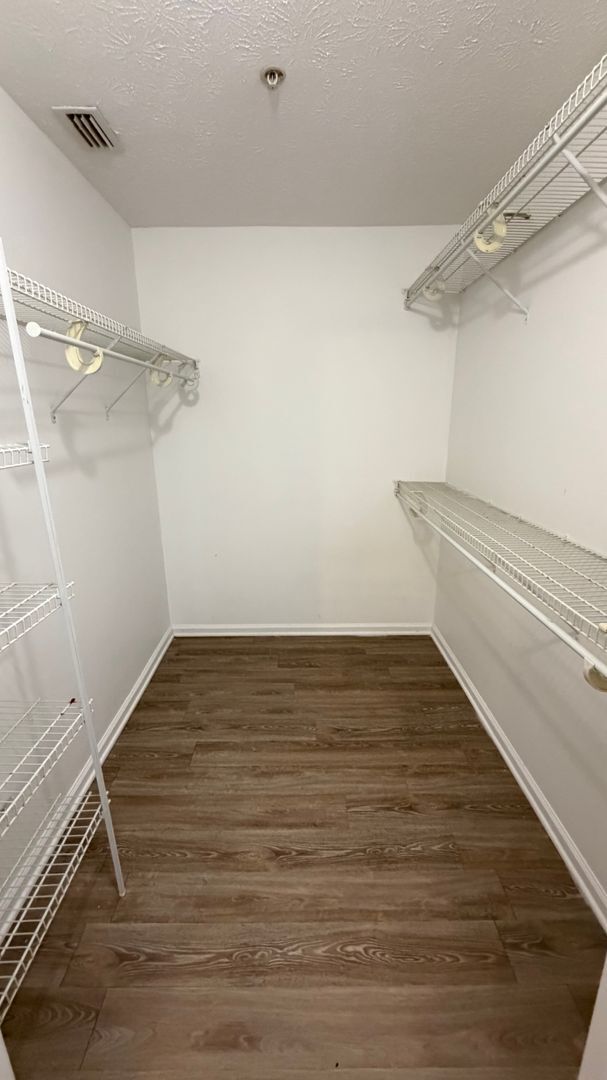Building Photo - 9121 Laird St