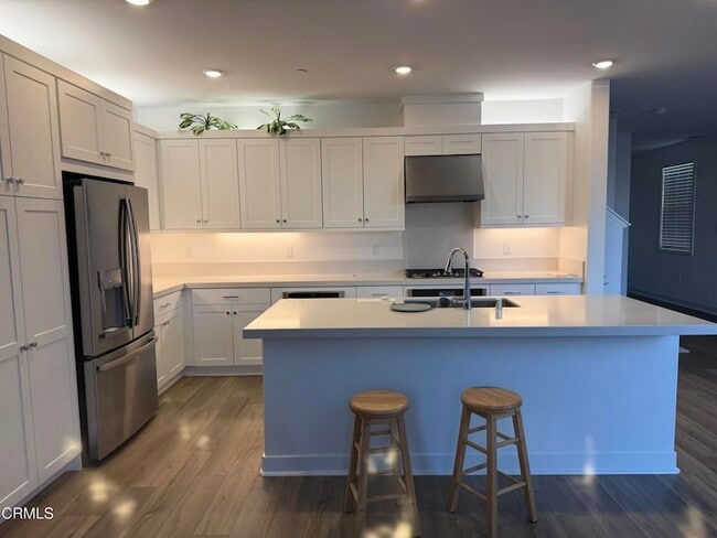 Building Photo - 461 Snowdrop Ln