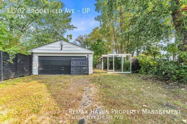 Building Photo - 11702 Brookfield Ave