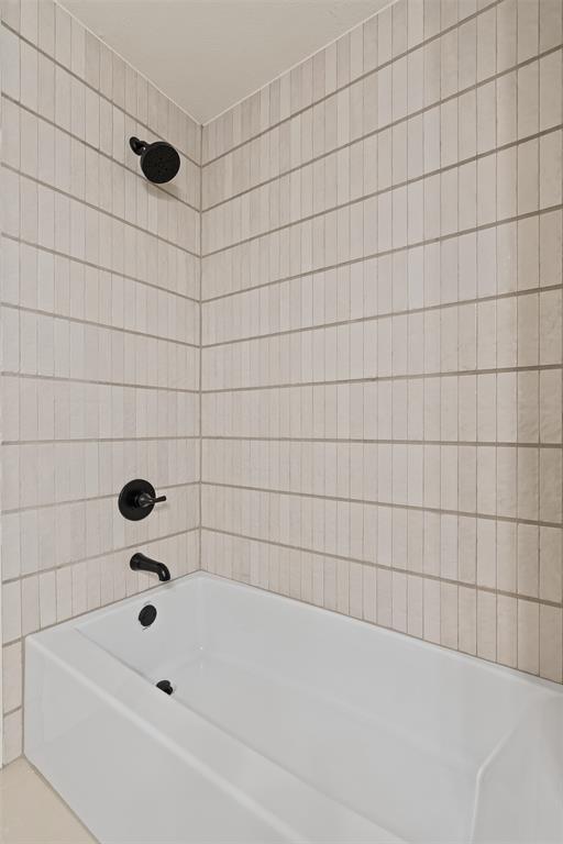 Building Photo - 404 Arbor Ln