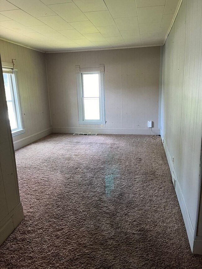 Building Photo - 2 Bedroom home in Rockwell City $500