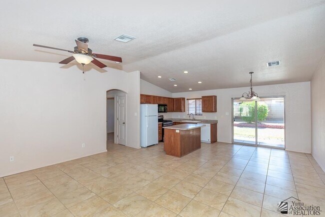 Building Photo - 11149 E 26th St