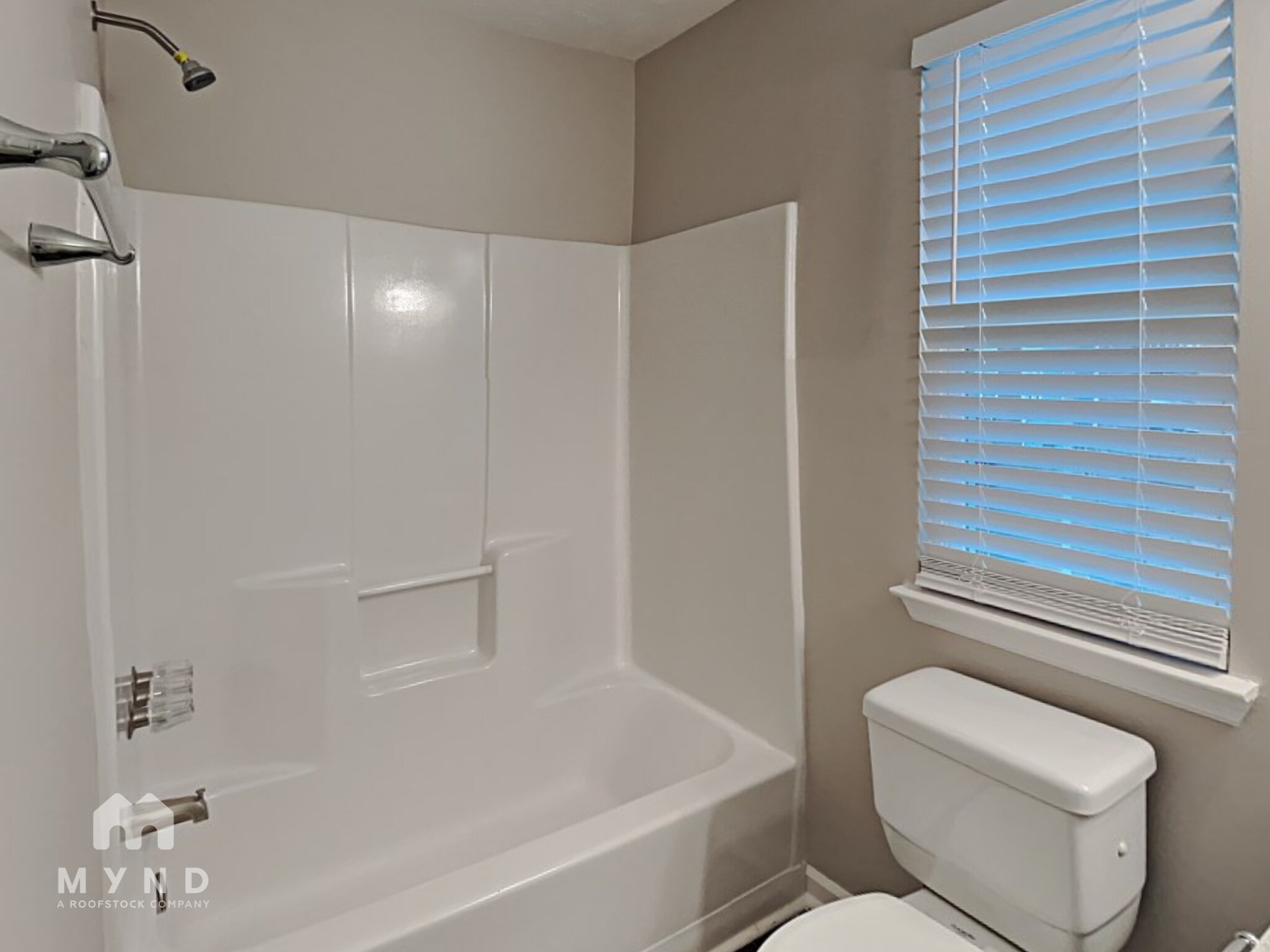 Building Photo - 528 Crestridge Ct