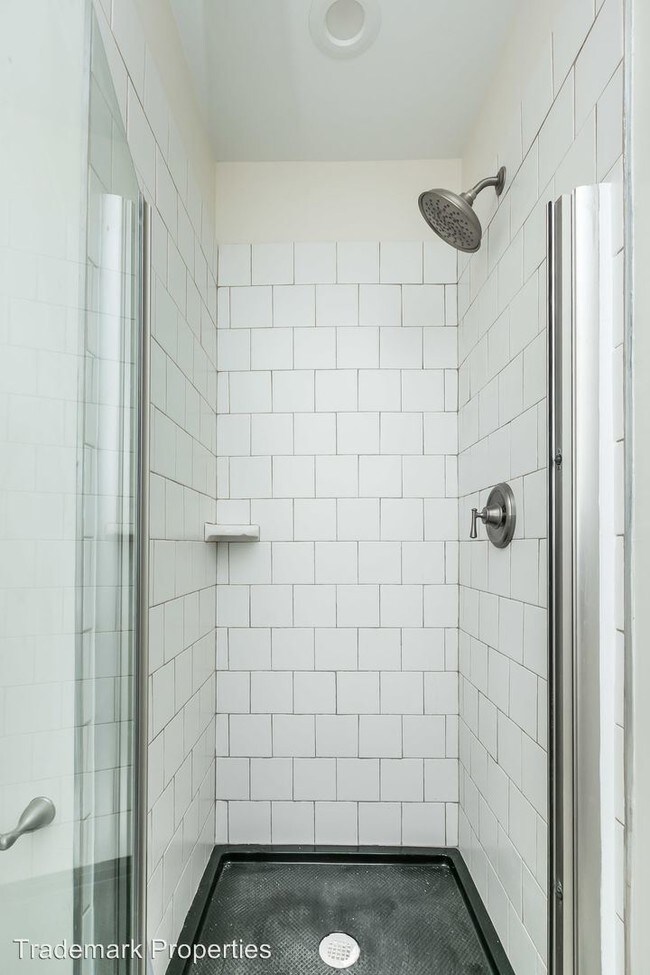 Building Photo - 411 N Charles St