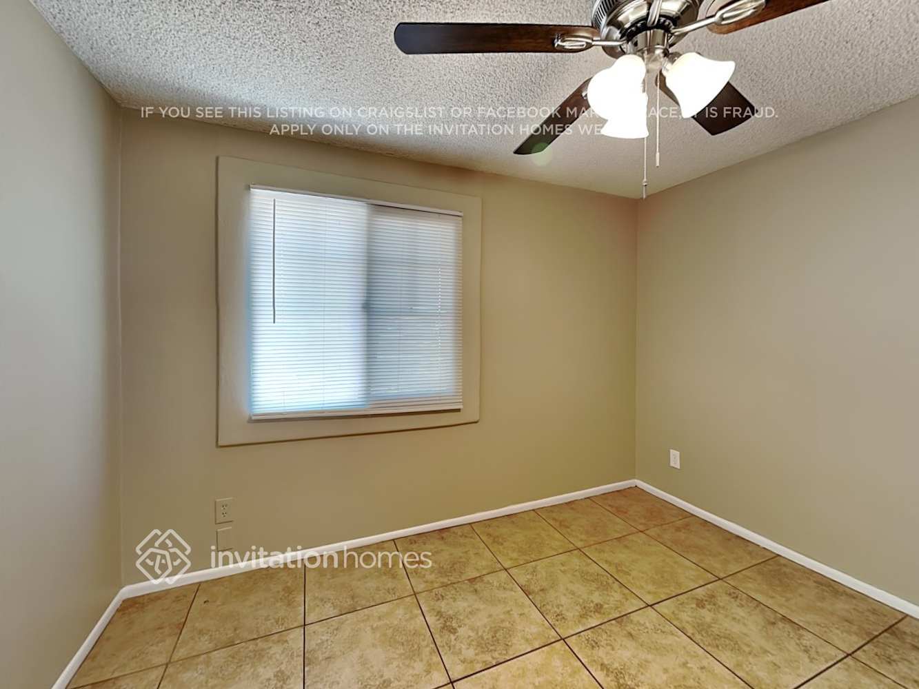 Building Photo - 4651 N 79th Dr