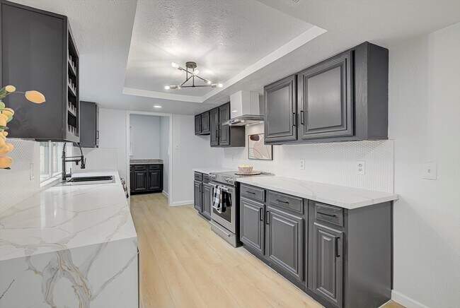 Building Photo - 15507 Sierra Valle Dr