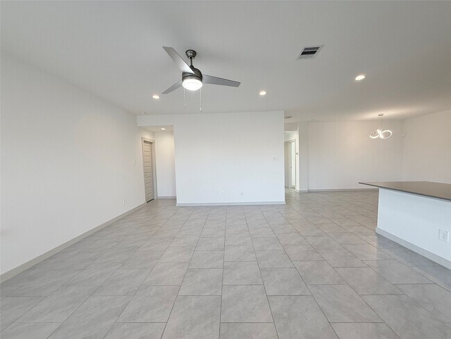 Building Photo - 28930 Yampa Mill Ln