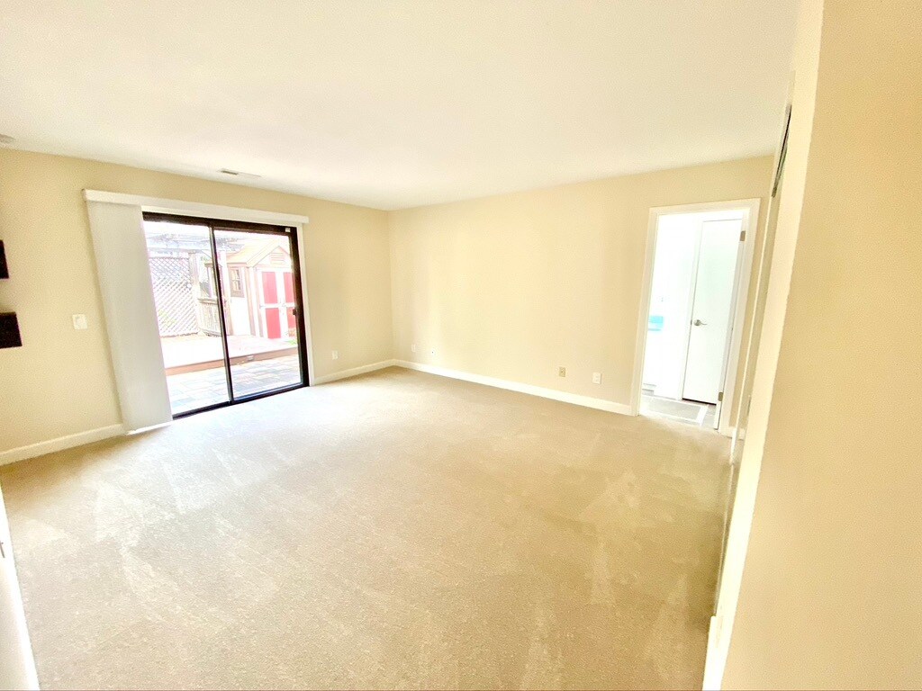 Primary Bedroom - 90 Holstrom Cir