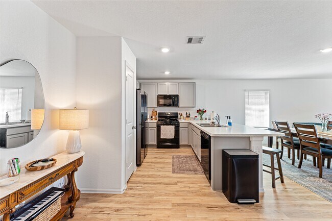 Building Photo - 24206 High Country Dr