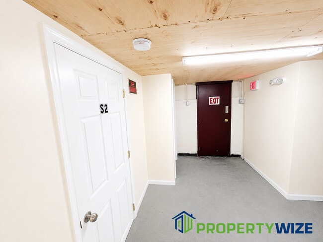 Building Photo - 516 Beaumont Ave