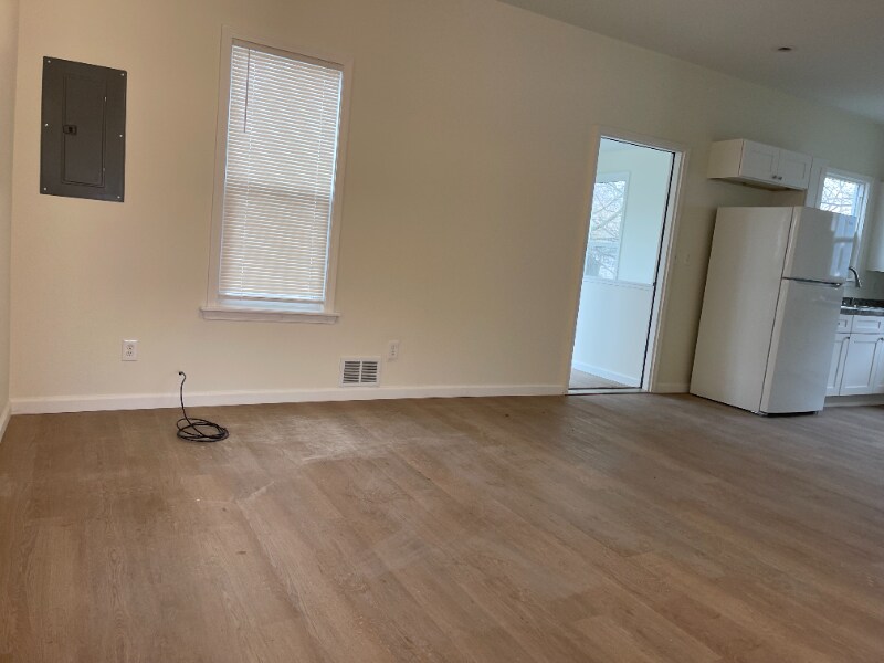 Building Photo - 6525 Marlette Rd