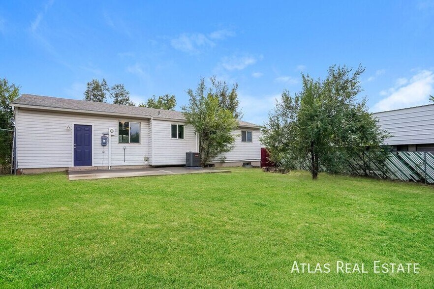 Building Photo - 4028 Colony Hills Cir