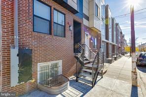 Building Photo - 2061 N 8th St