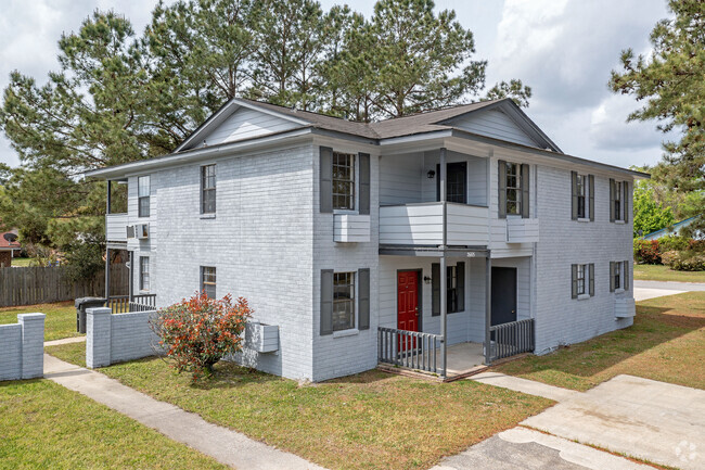 Primary Photo - Vesta Creeks Run Townhomes and Apartments