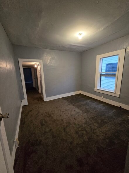 bedroom2 - 1022 Eaverson St