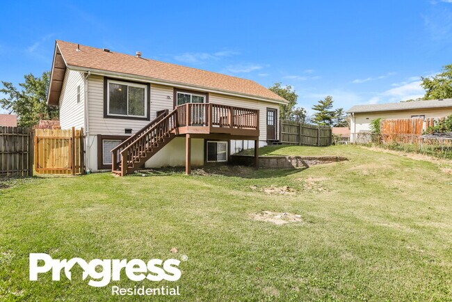 Building Photo - 1690 Woodman Dr