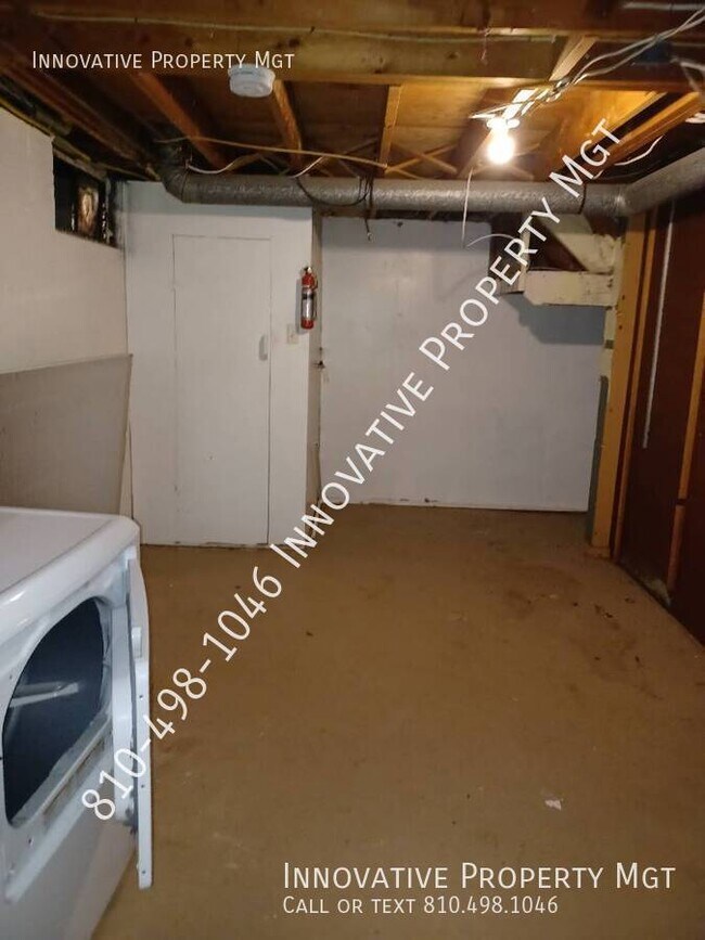 Building Photo - 5476 Westchester Dr
