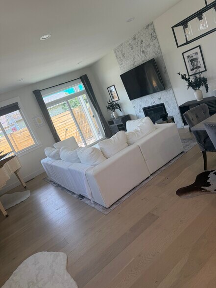 Living room - 10448 3rd Ave SW