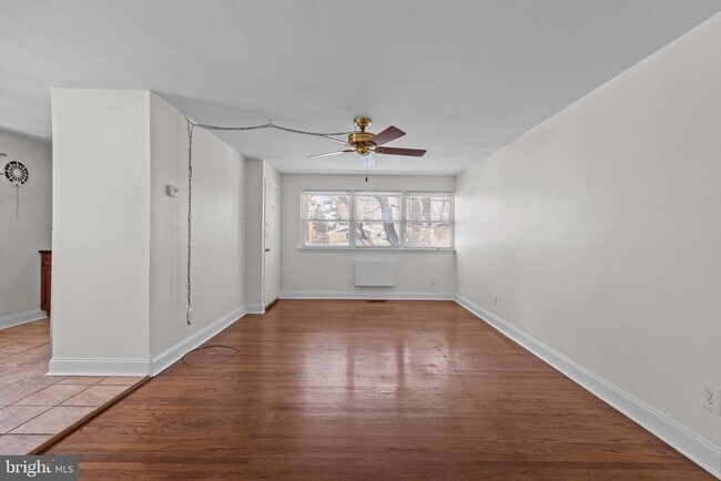 Building Photo - 5448 Hermit Terrace