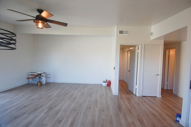 Building Photo - 234 W Marquita