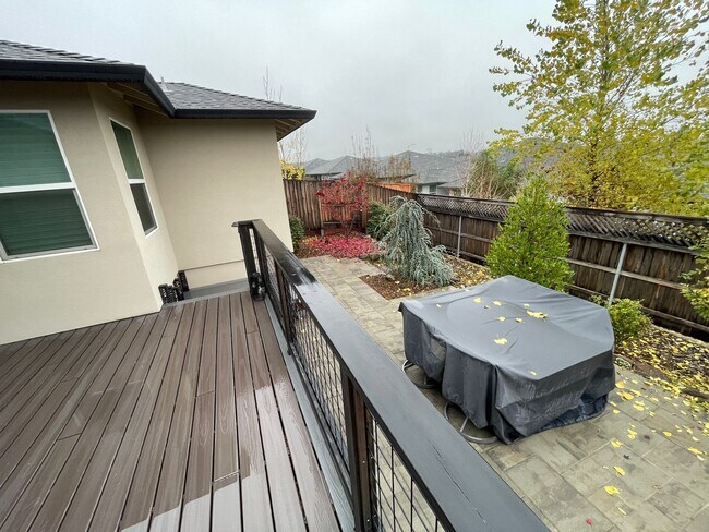 Building Photo - Chico 3 bed 2 bath luxury Belvedere neighborhood, 1800 sqft living space
