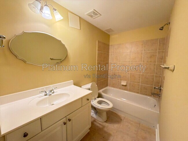 Building Photo - 8015 Wakehurst Pl