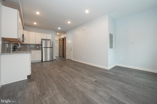 Building Photo - 202 W Susquehanna Ave