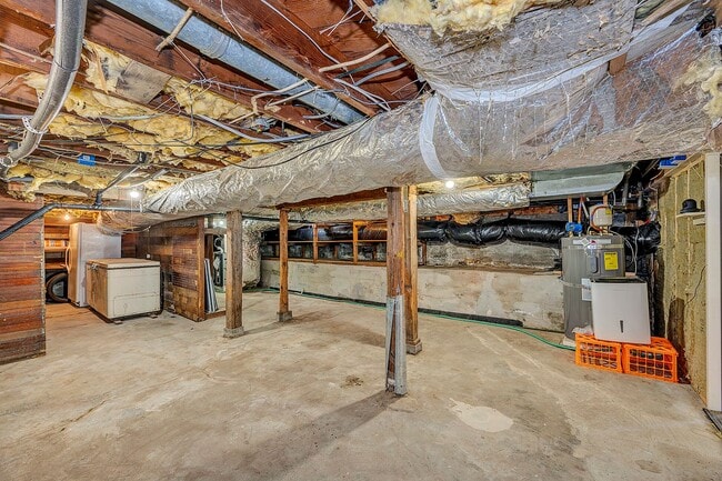 Building Photo - Bothell Rambler