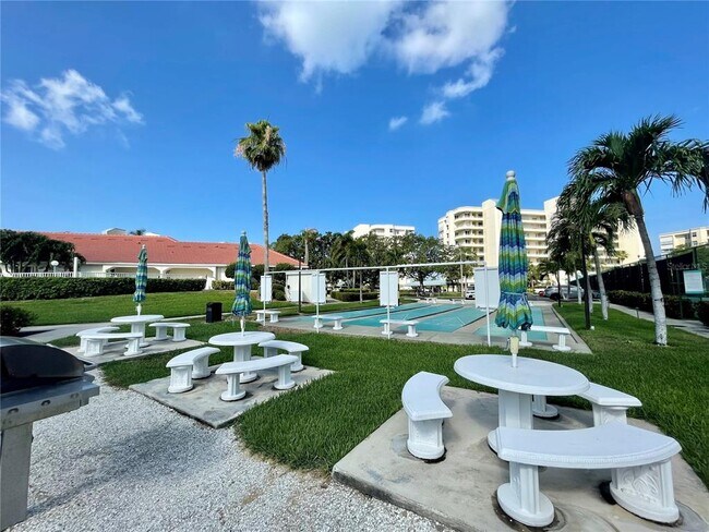 Building Photo - 7872 Sailboat Key Blvd S