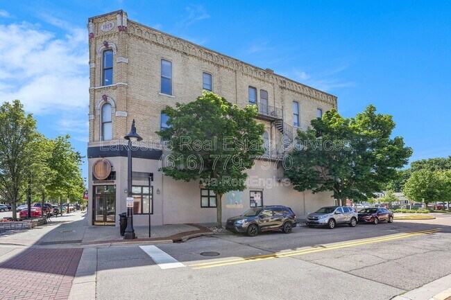 Building Photo - 100 Washington Ave