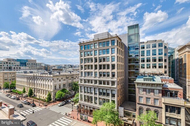 Building Photo - 616 E Street NW Unit 718