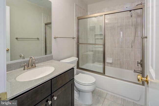 Building Photo - 26 Lily Pond Ct