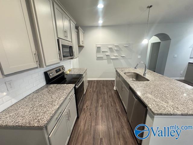 Building Photo - 332 Fenrose Dr