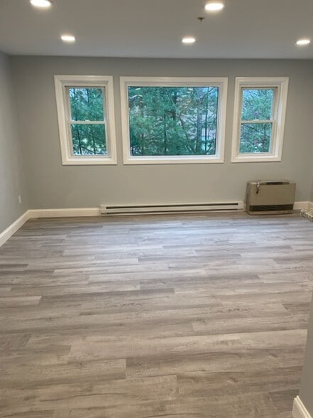 Building Photo - 18 Smithwheel Rd