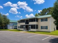Building Photo - 1210 Shalom Dr