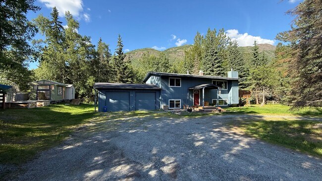 Building Photo - 20251 Eagle River Rd