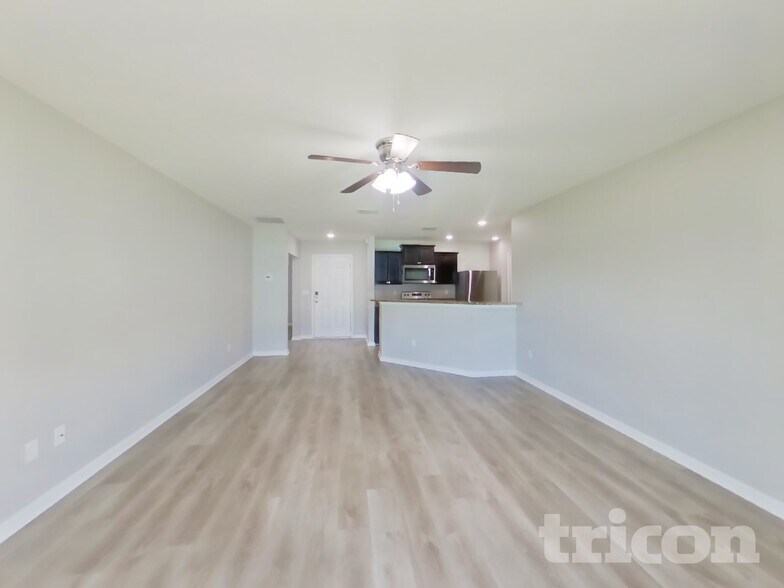 Building Photo - 77013 Birdseye Ct
