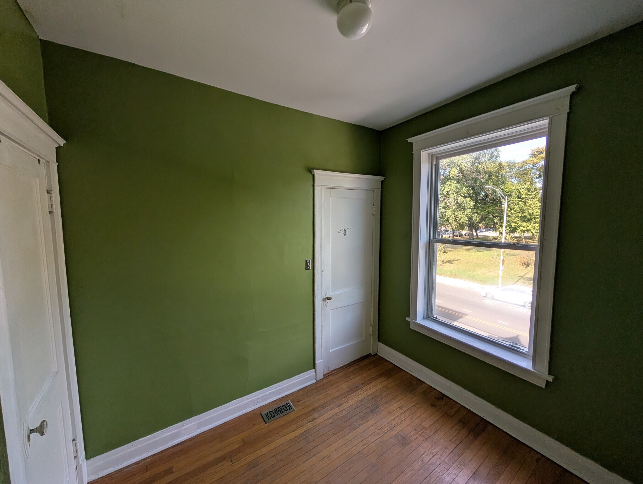 Building Photo - 3145 W Augusta Blvd