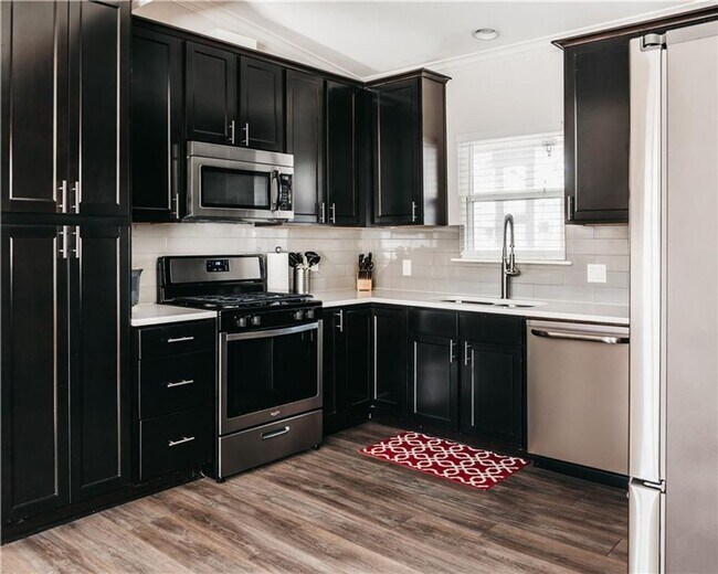 Building Photo - Beautiful 3-Bedroom Home in Windsor Park for Rent