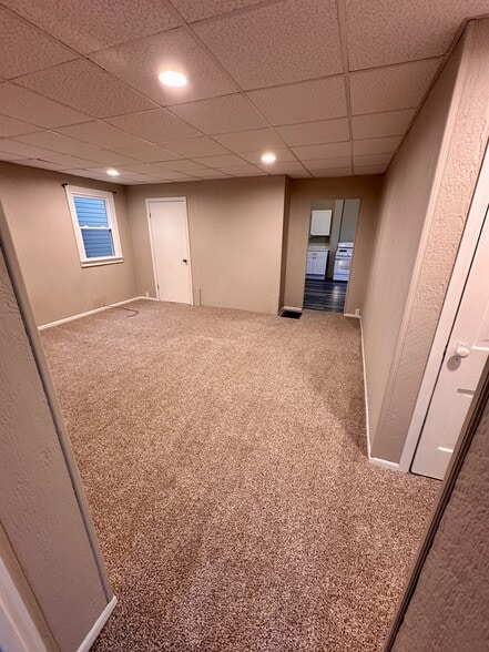 Building Photo - 484 Forest Ave