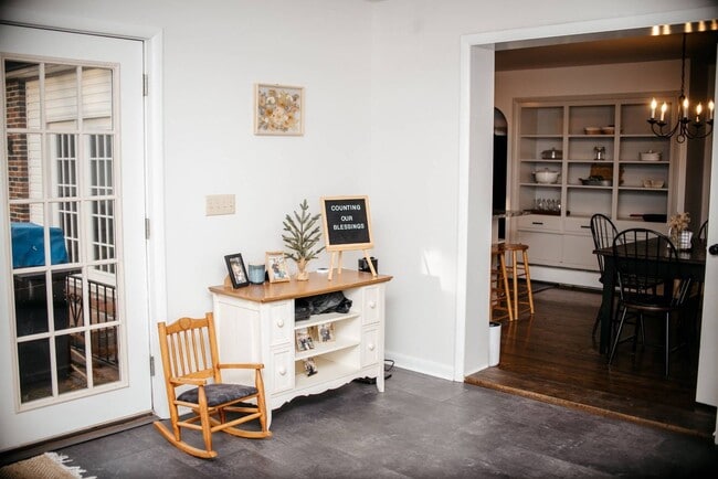 Building Photo - 130 N Grant St