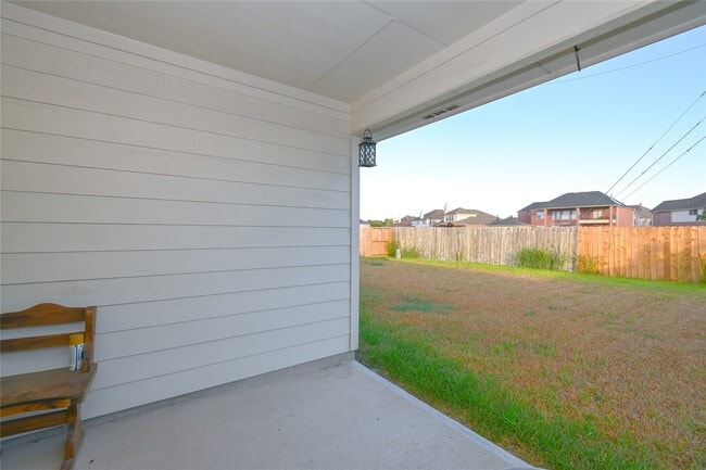 Building Photo - 23719 Parkwater Bridge Ln