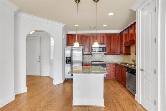 Building Photo - 2300 Peachford Rd